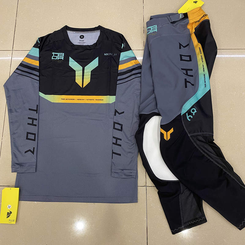 2026 Launchmode Futura Black / - Riding Gear recension och pris